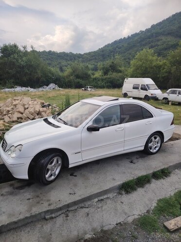 Mercedes C 200 2001, 283,000 km - 2.0 л - Zaqatala