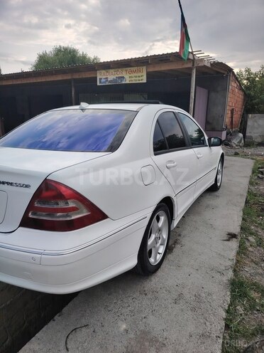 Mercedes C 200 2001, 283,000 km - 2.0 л - Zaqatala