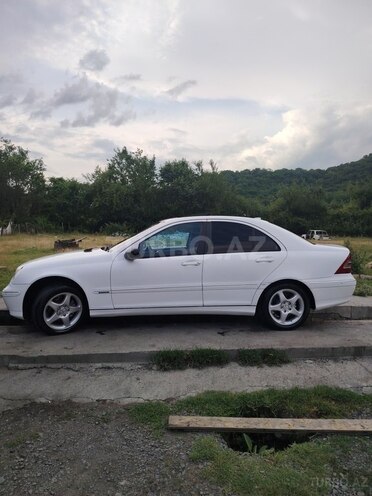 Mercedes C 200 2001, 283,000 km - 2.0 л - Zaqatala