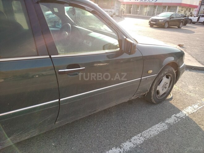 Mercedes C 180 1997, 521,744 km - 1.8 л - Bakı