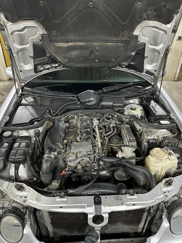 Mercedes E 220 2001, 496,871 km - 2.2 l - Bakı