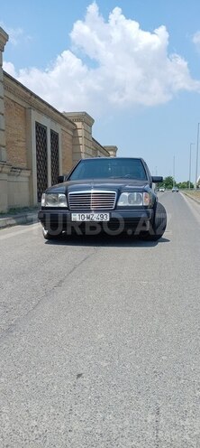 Mercedes E 220 1993, 517,000 km - 2.2 л - Bakı
