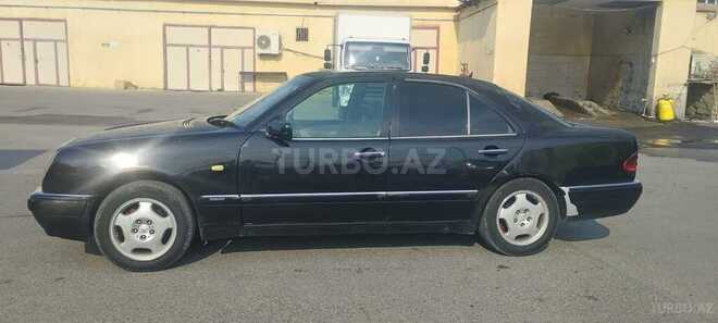 Mercedes E 240 1999, 230,000 km - 2.4 l - Bakı