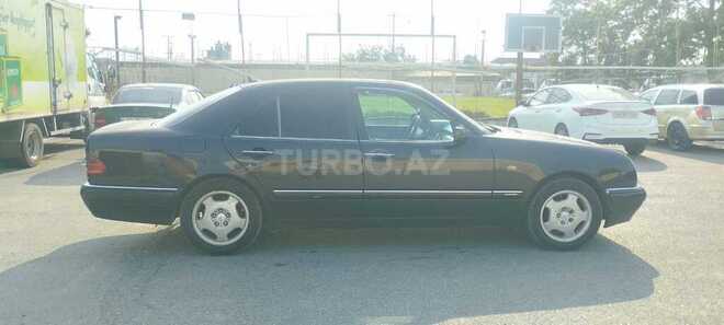 Mercedes E 240 1999, 230,000 km - 2.4 l - Bakı