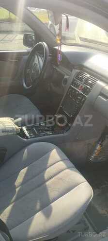 Mercedes E 240 1999, 230,000 km - 2.4 l - Bakı