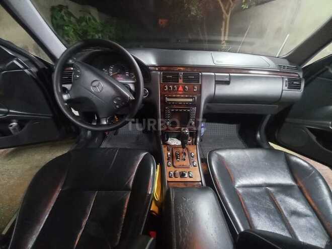Mercedes E 320 2000, 356,500 km - 3.2 l - Bakı