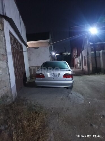 Mercedes E 320 2000, 329,464 km - 3.2 l - Bakı