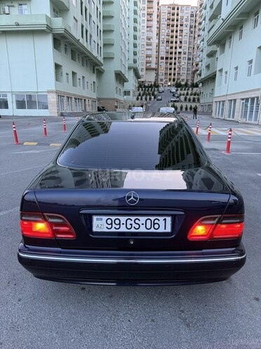 Mercedes E 220 d 2001, 320,000 km - 2.2 l - Bakı