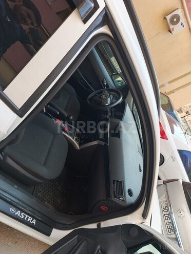 Opel Astra 2009, 229,294 km - 1.4 l - Sumqayıt