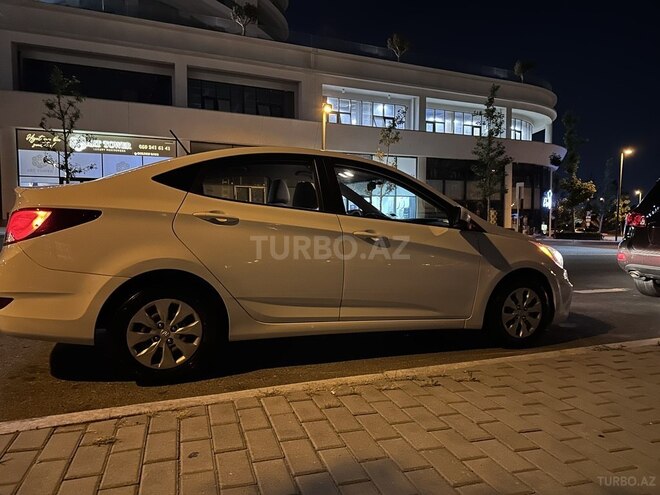 Hyundai Accent 2017, 129,475 km - 1.6 л - Bakı