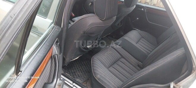 Mercedes E 200 1993, 341,523 km - 2.0 l - İmişli