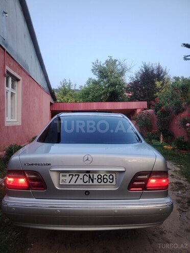 Mercedes E 200 2000, 443,000 km - 2.0 l - Gədəbəy