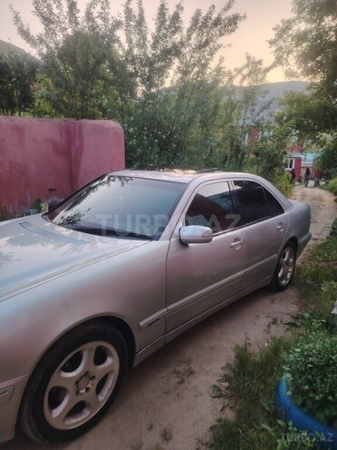 Mercedes E 200 2000, 443,000 km - 2.0 l - Gədəbəy