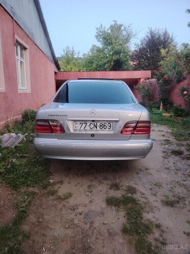 Mercedes E 200 2000, 443,000 km - 2.0 l - Gədəbəy