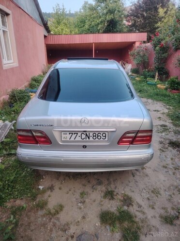 Mercedes E 200 2000, 443,000 km - 2.0 l - Gədəbəy