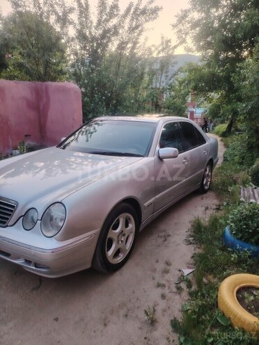 Mercedes E 200 2000, 443,000 km - 2.0 l - Gədəbəy