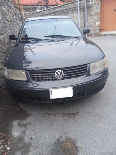 Volkswagen Passat 1998, 245,368 km - 1.8 l - Şəki