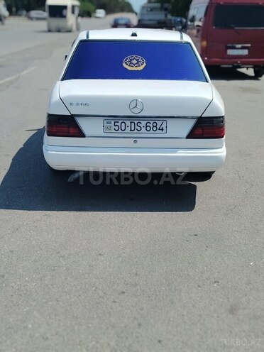 Mercedes E 200 d 1993, 350,800 km - 2.0 l - Sumqayıt