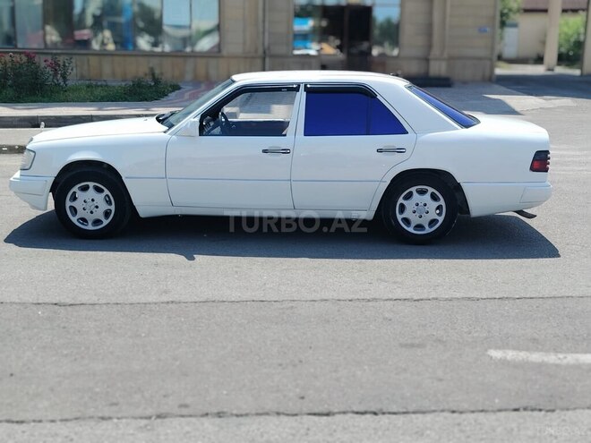 Mercedes E 200 d 1993, 350,800 km - 2.0 l - Sumqayıt