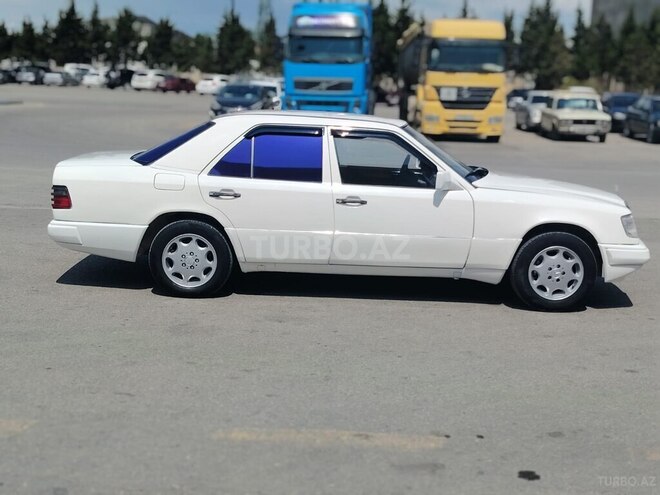 Mercedes E 200 d 1993, 350,800 km - 2.0 l - Sumqayıt