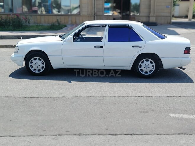 Mercedes E 200 d 1993, 350,800 km - 2.0 l - Sumqayıt