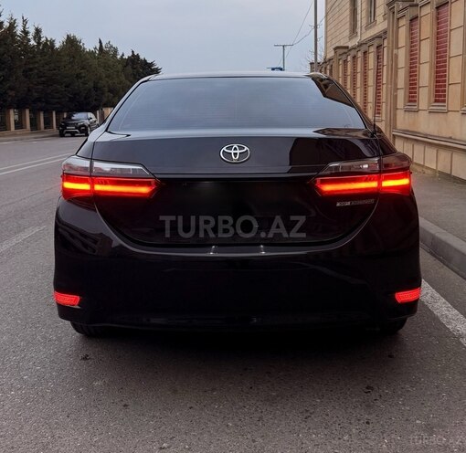 Toyota Corolla 2017, 146,000 km - 1.6 l - Bakı