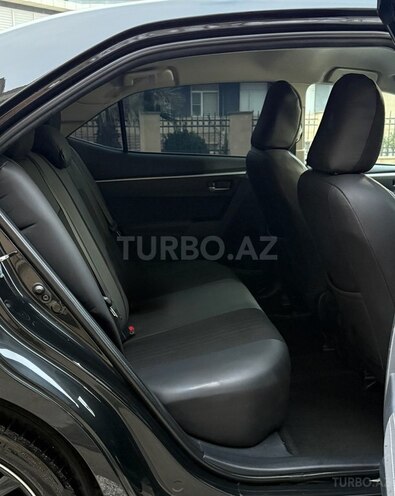 Toyota Corolla 2017, 146,000 km - 1.6 l - Bakı