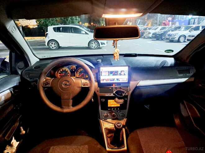 Opel Astra 2004, 288,000 km - 1.4 l - Bakı