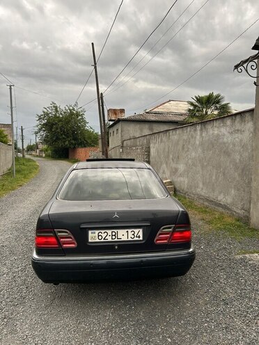Mercedes C 230 1996, 420,000 km - 2.3 l - Zaqatala