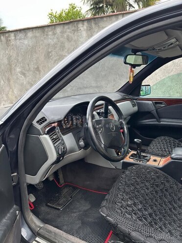 Mercedes C 230 1996, 420,000 km - 2.3 l - Zaqatala
