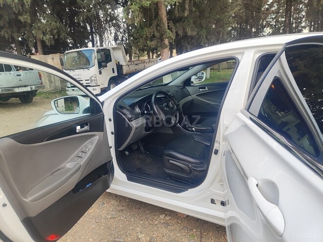 Hyundai Sonata 2013, 210,000 km - 2.0 l - Tovuz