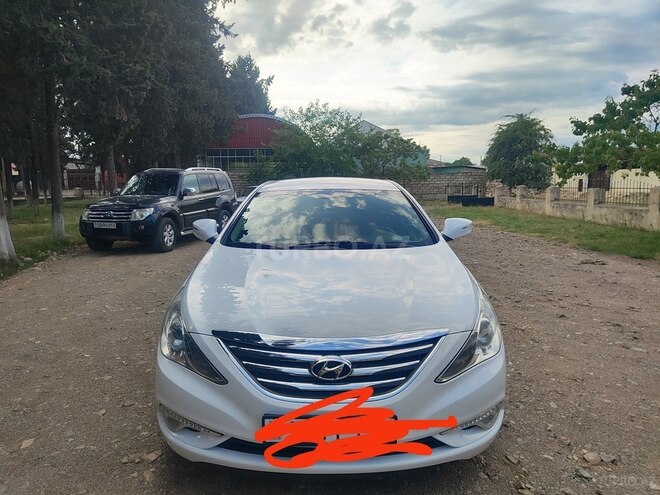 Hyundai Sonata 2013, 210,000 km - 2.0 l - Tovuz