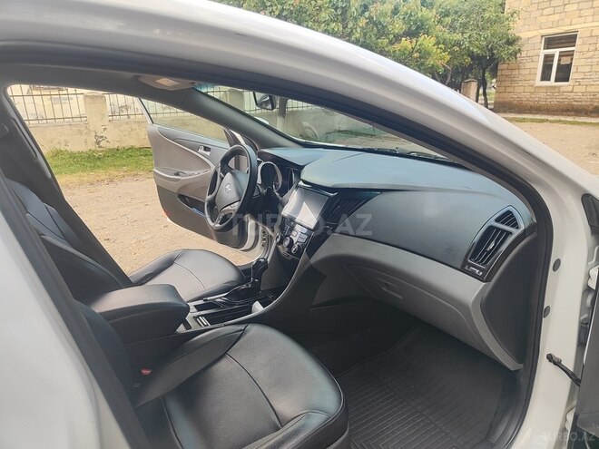 Hyundai Sonata 2013, 210,000 km - 2.0 l - Tovuz