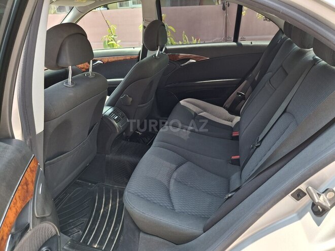Mercedes E 240 2003, 215,500 km - 2.6 l - Goranboy