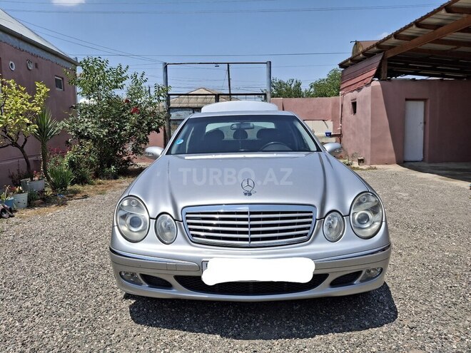 Mercedes E 240 2003, 215,500 km - 2.6 l - Goranboy