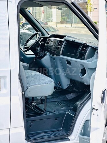 Ford Transit 2010, 198,000 km - 2.2 л - Bakı