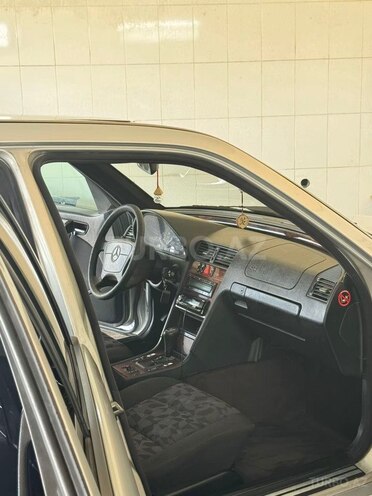 Mercedes C 200 1998, 800,000 km - 2.0 l - Yevlax