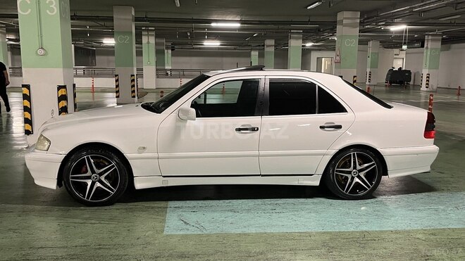 Mercedes C 180 1998, 352,556 km - 1.8 l - Bakı