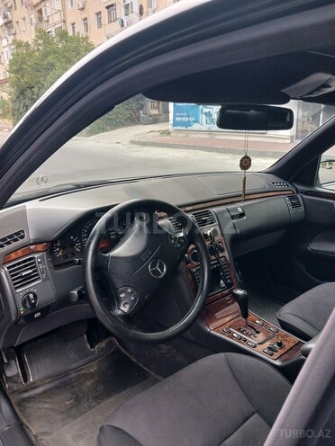 Mercedes E 280 2000, 440,000 km - 2.8 l - Bakı