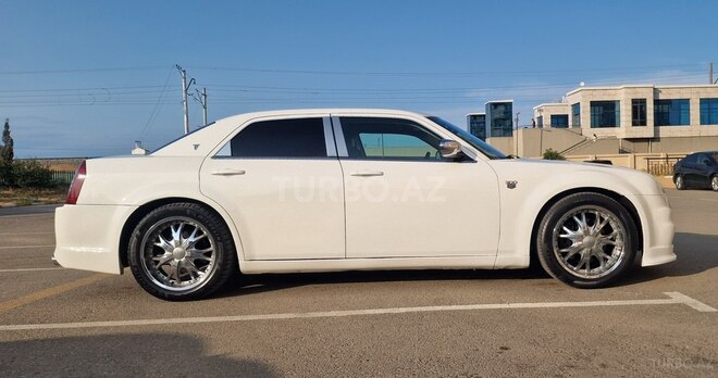 Chrysler 300C-3