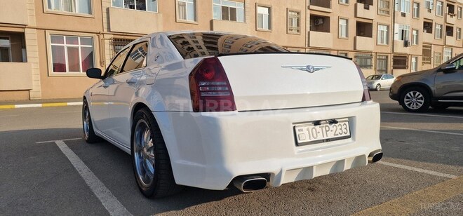 Chrysler 300C-4
