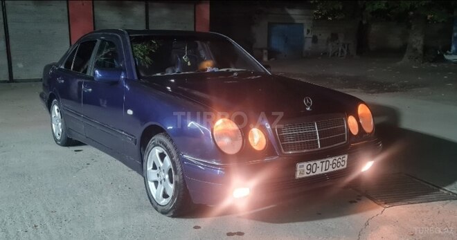 Mercedes E 230 1996, 330,500 km - 2.3 l - Mingəçevir