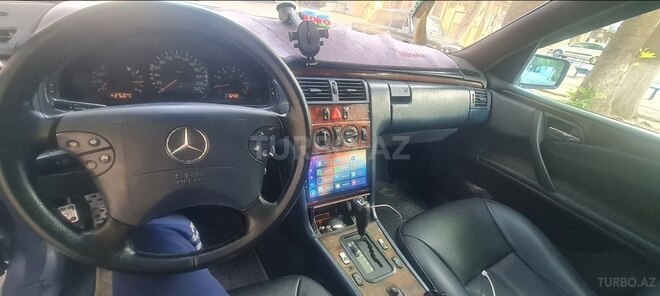 Mercedes E 230 1996, 330,500 km - 2.3 l - Mingəçevir