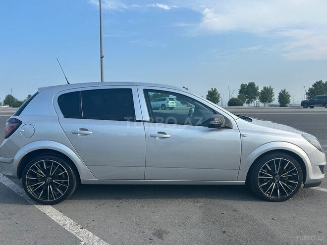 Opel Astra 2009, 360,000 km - 1.4 l - Bakı