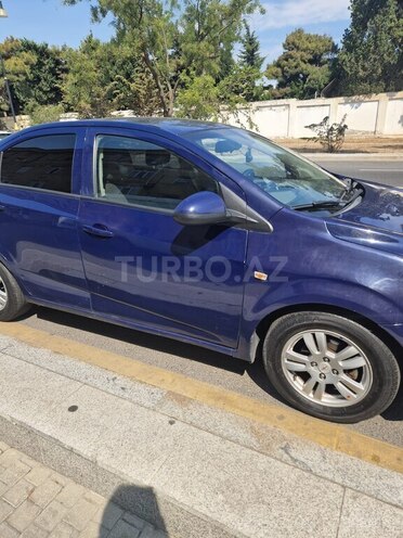 Chevrolet Aveo-4