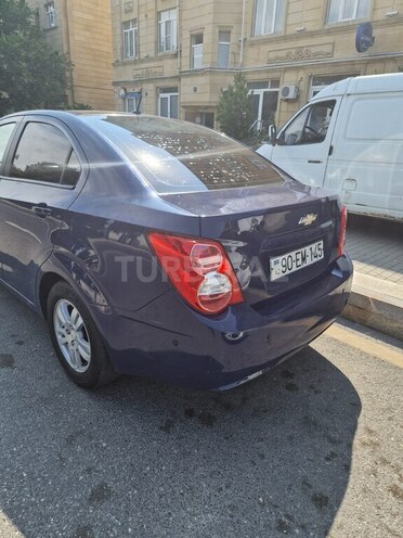 Chevrolet Aveo-5