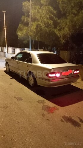 Mercedes E 230 1995, 600,000 km - 2.3 l - Bakı