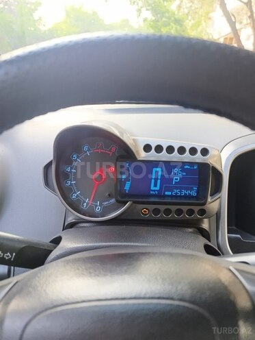 Chevrolet Aveo-11