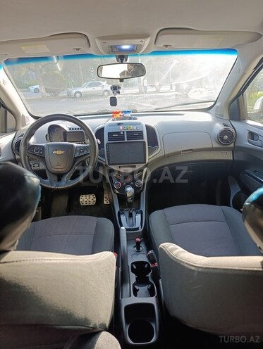 Chevrolet Aveo-8