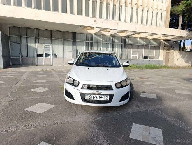 Chevrolet Aveo-3